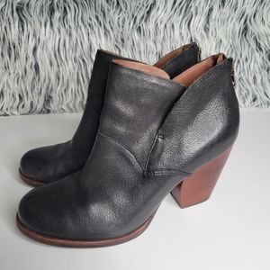 Kork Ease Black Castaneda Ankle Booties
